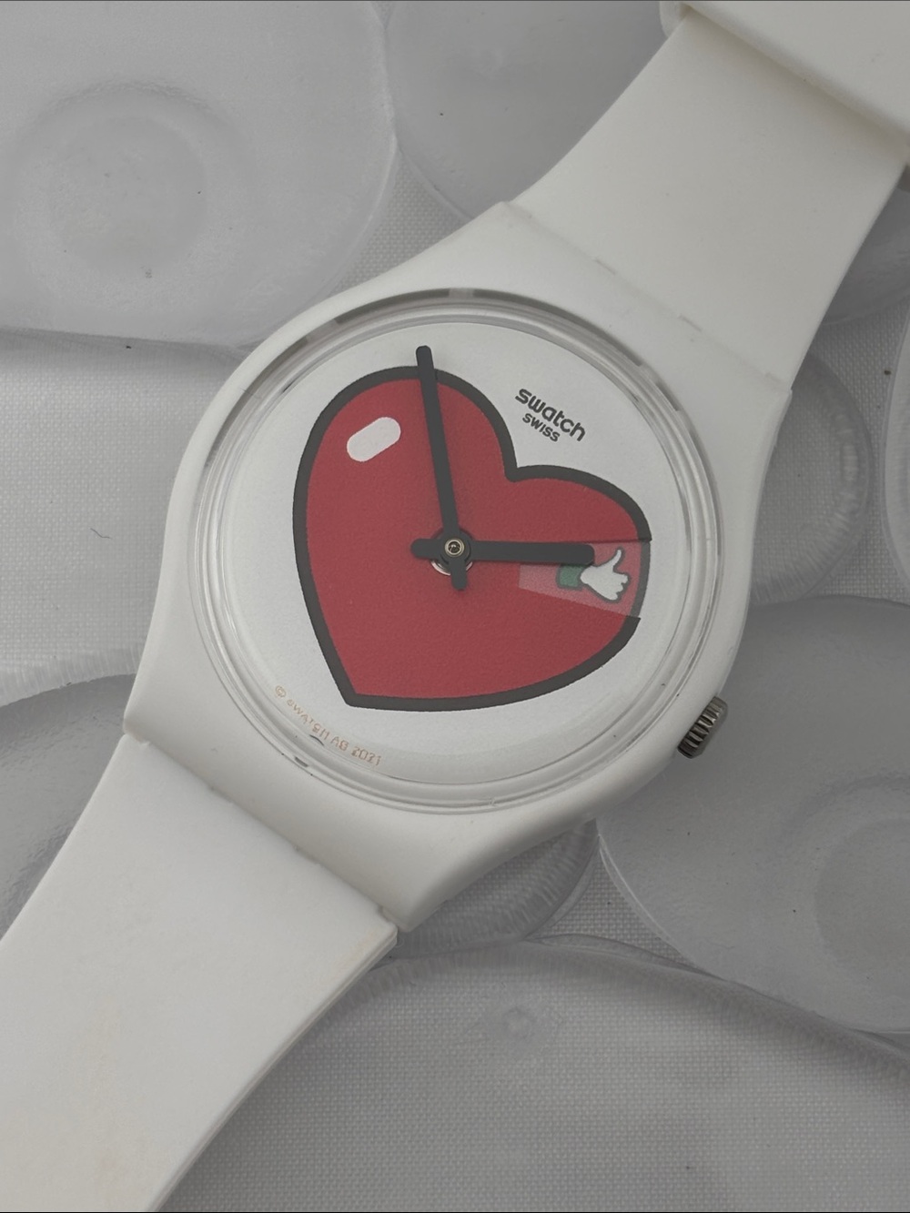 Swatch Watch - GW718 - LOVE O'CLOCK - Picture 1 of 9